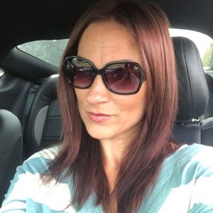 Meet your Posher, Andrea